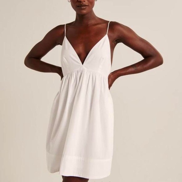 Abercrombie & Fitch Dresses & Skirts - 💛 Bundle- $20 Abercrombie & Fitch White Chemise with V-Neckline